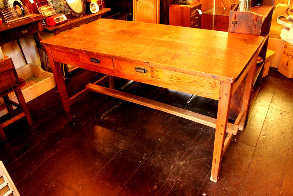 木製特大テーブル